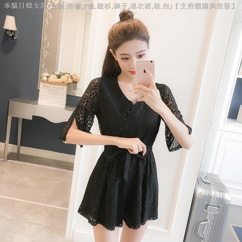 Jumpsuit Ngắn Dáng Rộng Cổ Chữ V Phối Ren Thời Trang Cho Nữ