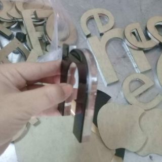 Chữ alu vàng gương