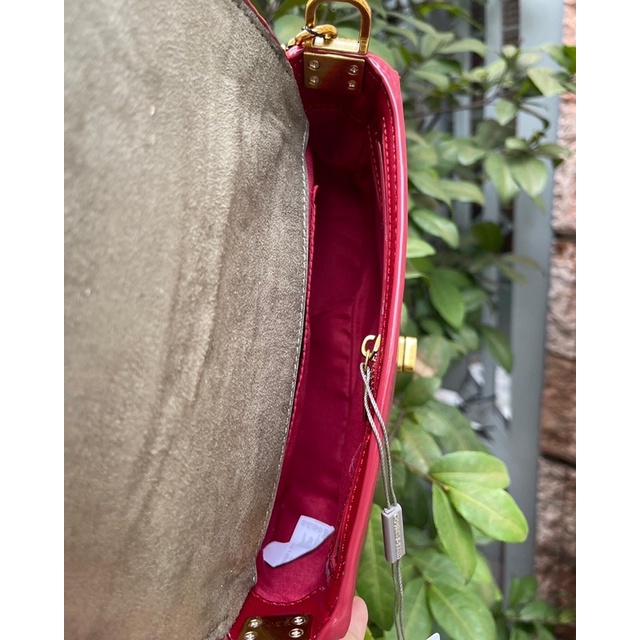 Túi cnk xích khoá xoay