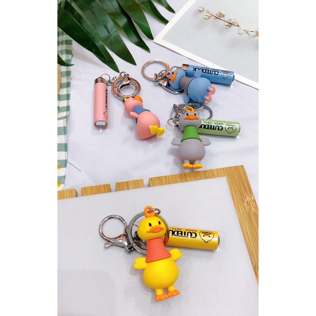 Móc Khoá Cute Duck Có Đèn Lazer ERASHOP 078184 - Phù Hợp Làm Quà Tặng, Treo Balo, Móc Khóa Xe, Siêu Rẻ Đẹp