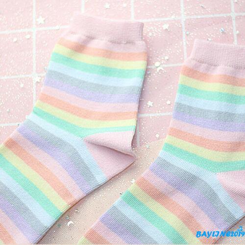 Đôi vớ cao cổ phối họa tiết sọc màu cầu vồng dễ thương dành cho nữ