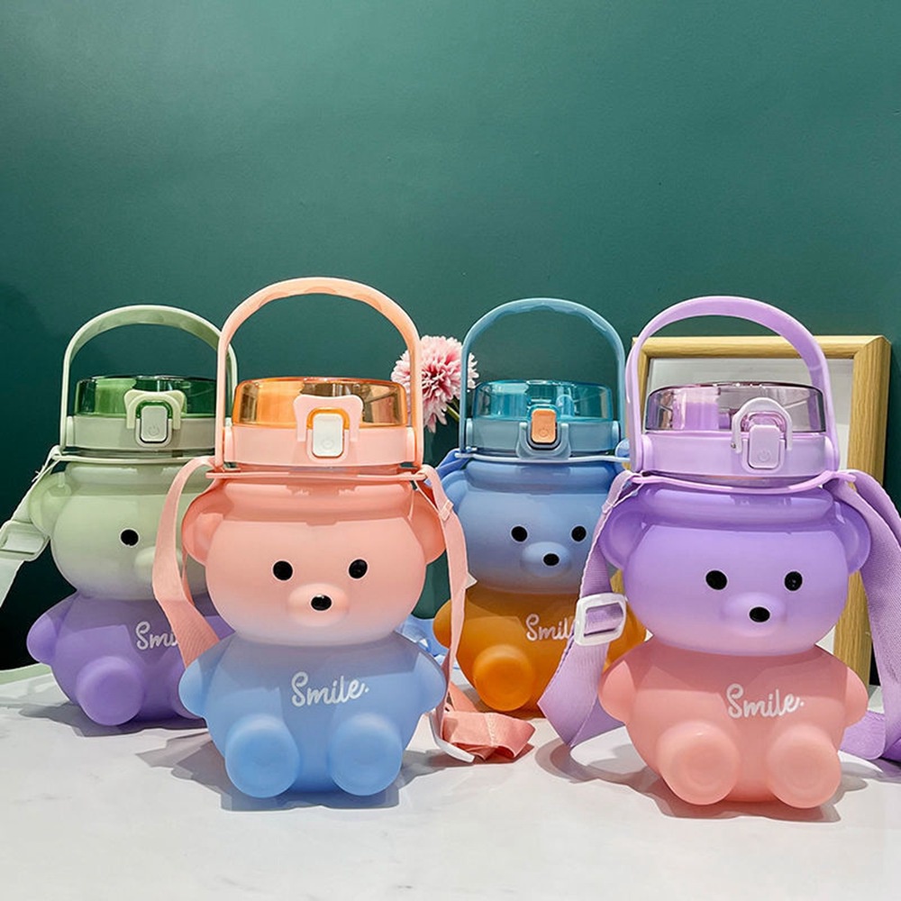 Bình Nước 1100ML 1400ML Kèm Dây Đeo Hình Gấu Hoạt Hình Đáng Yêu