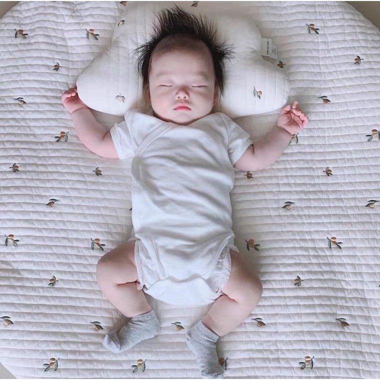 Gối chống méo đầu cho bé cao cấp hình đám mây phong cách Hàn Quốc