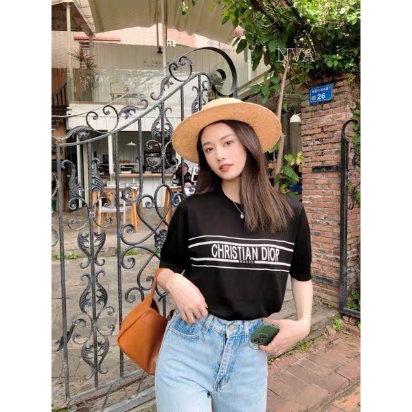 Áo phông Christan Đi o in ngang ngực TH6