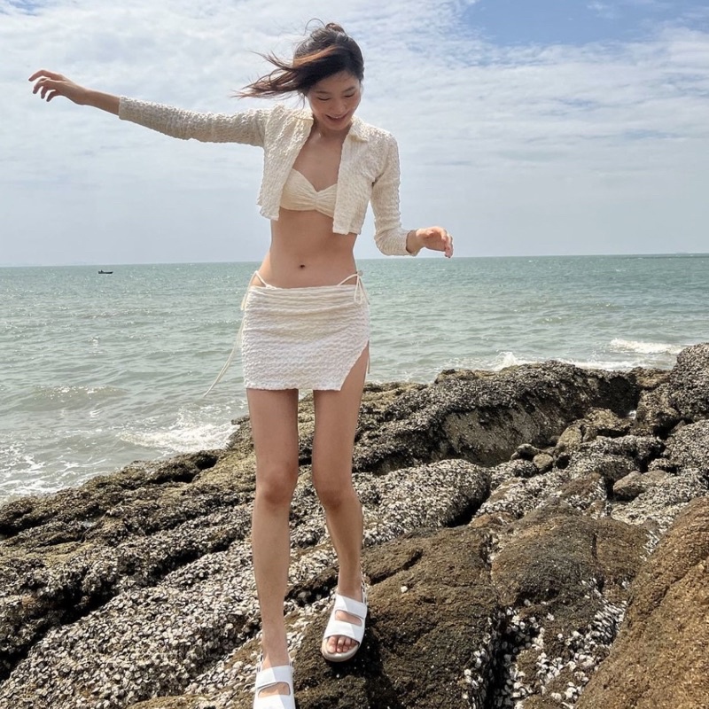 ✨SET BIKINI “Sunshine ” 4 món—- Hàng thiết kế độc quyền.Áo có sẵn mút ngực