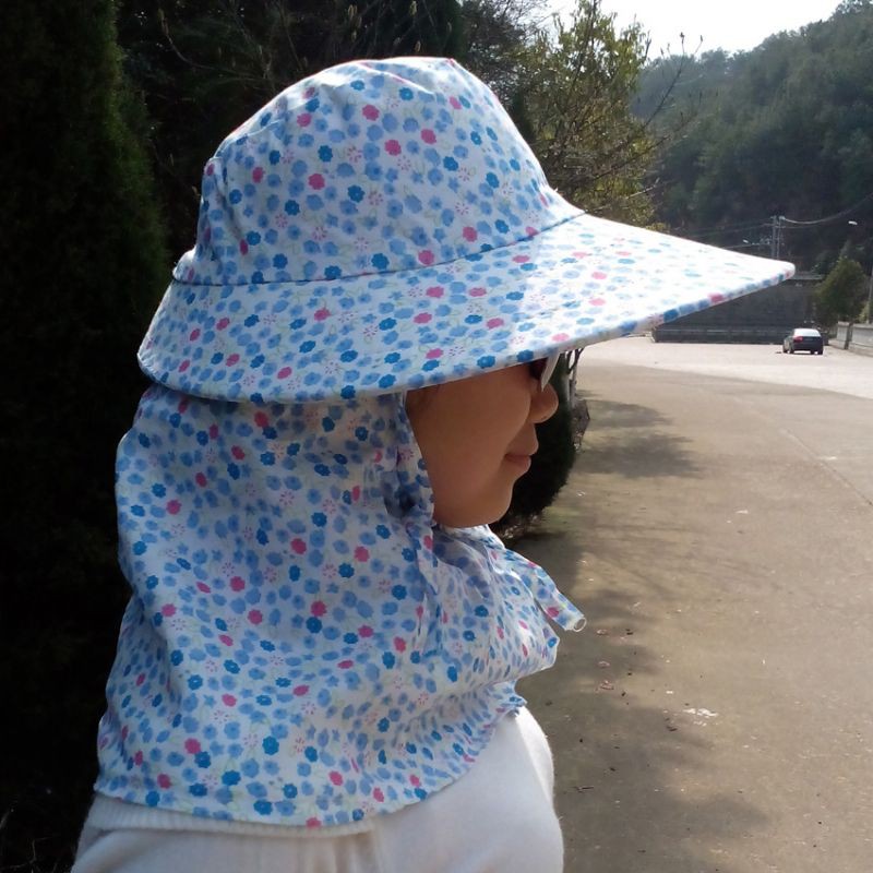 Nón chống nắng hình hoa,,,