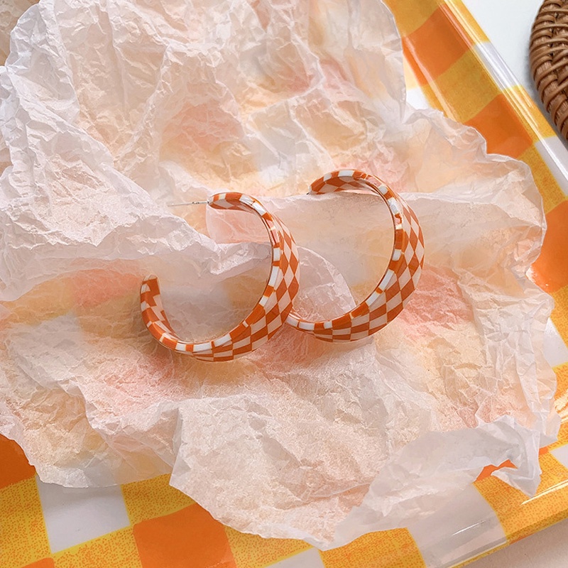 Khuyên Tai Nữ Trang Tạo Hình Độc Đáo