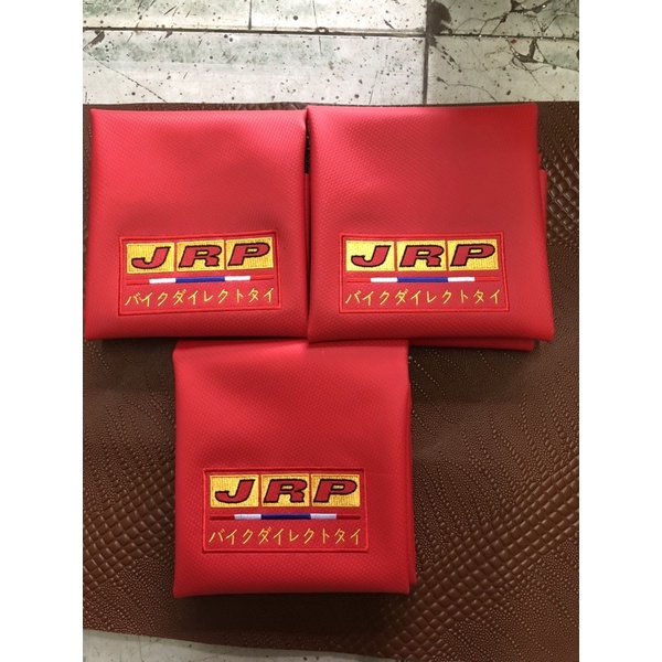 Vỏ  yên da đỏ thêu JRP
