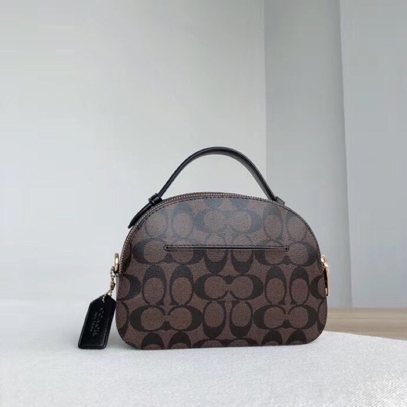 Túi xách dáng bầu hot hit sang chảnh