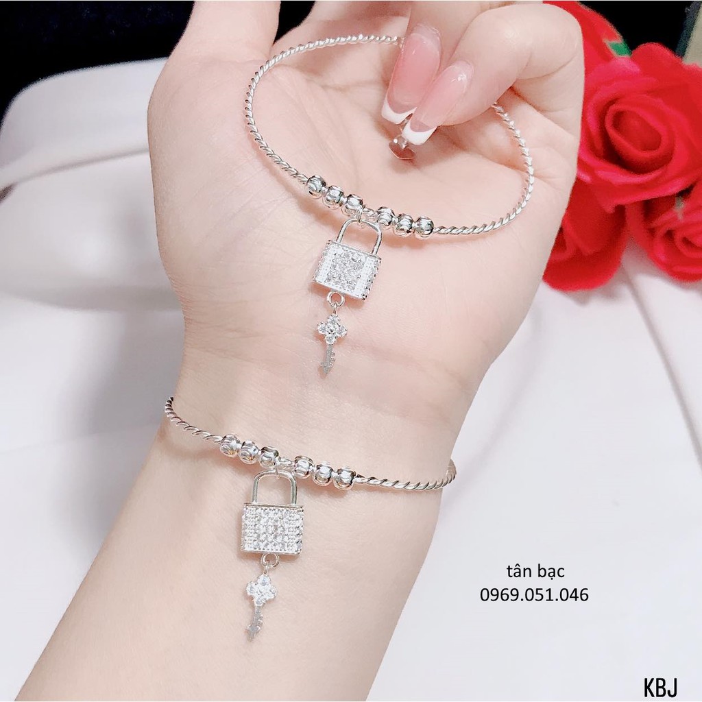 lắc tay bạc , hình ổ khóa , THỂ HIỆN SỰ YÊU THƯƠNG ĐONG ĐẦY , TÌNH CẢM GẮN KẾT, MÓN QUÀ từ YÊU THƯƠNG