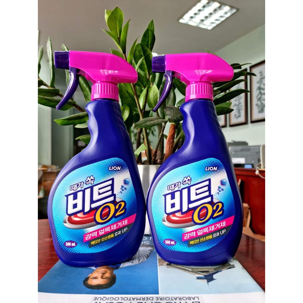 Xịt tẩy vết bẩn quần áo LION - HÀN QUỐC 500ml