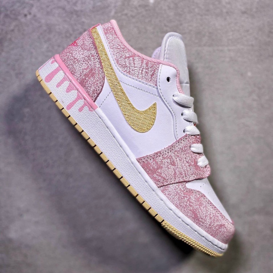 [Ảnh+Video thật] Giày Thể Thao Nữ Air Jordan 1 Low, Giày Sneaker JD 1 Hồng Kem Vảy Sơn cực hot cho Nữ Full Box 2021 | BigBuy360 - bigbuy360.vn