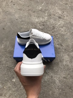 [Tặng kèm hộp] giày thể thao sneaker mcqueen gót nhung đen