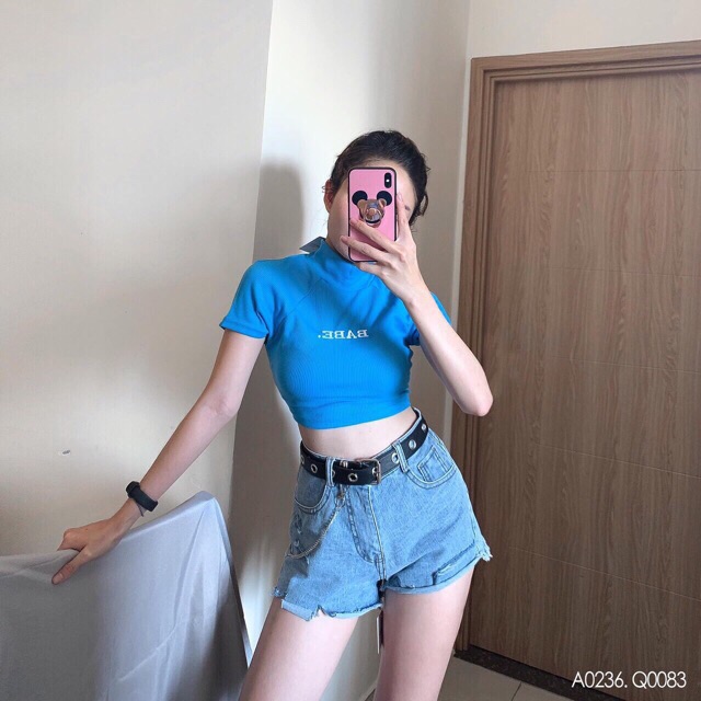 Áo croptop cổ lọ thêu chữ BABE 5 màu LIKANO CRT35 | BigBuy360 - bigbuy360.vn