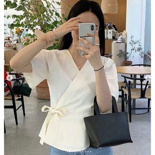 Áo cổ tim chéo nơ hông 4LClover Linen trắng
