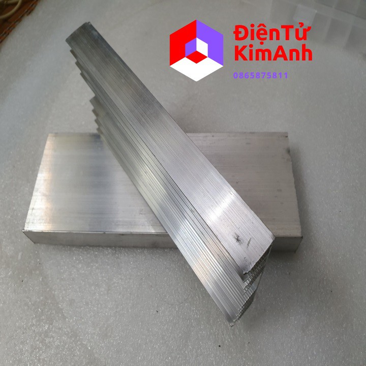 2 Tản nhiệt nhôm 8 cánh 9x20x2-5cm