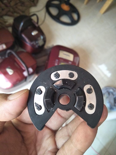 Van chia nước máy rửa bát