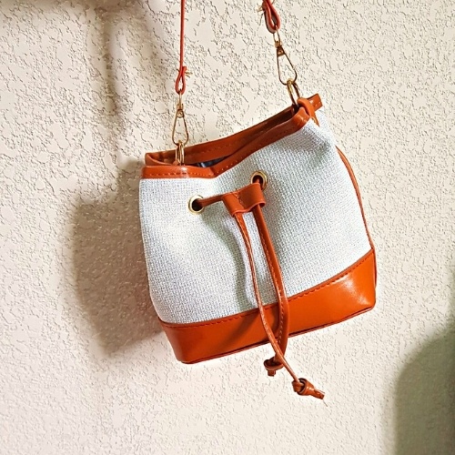 TÚI ĐEO CHÉO MINI BUCGET  Thời trang sành điệu nữ giới kích thước 19cm x 16cm x 9cm