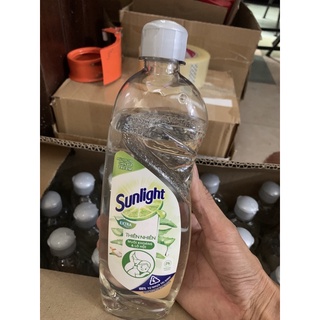 Nước rữa chén Sunlight Thiên nhiên Muối khoáng và lô hội 370gr