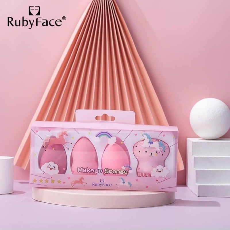 Hộp Sét 3 Mút Trang Điểm Kèm Cọ Rửa Mặt Bạch Tuộc Siêu Xinh