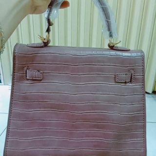 Túi công so da sần size 25