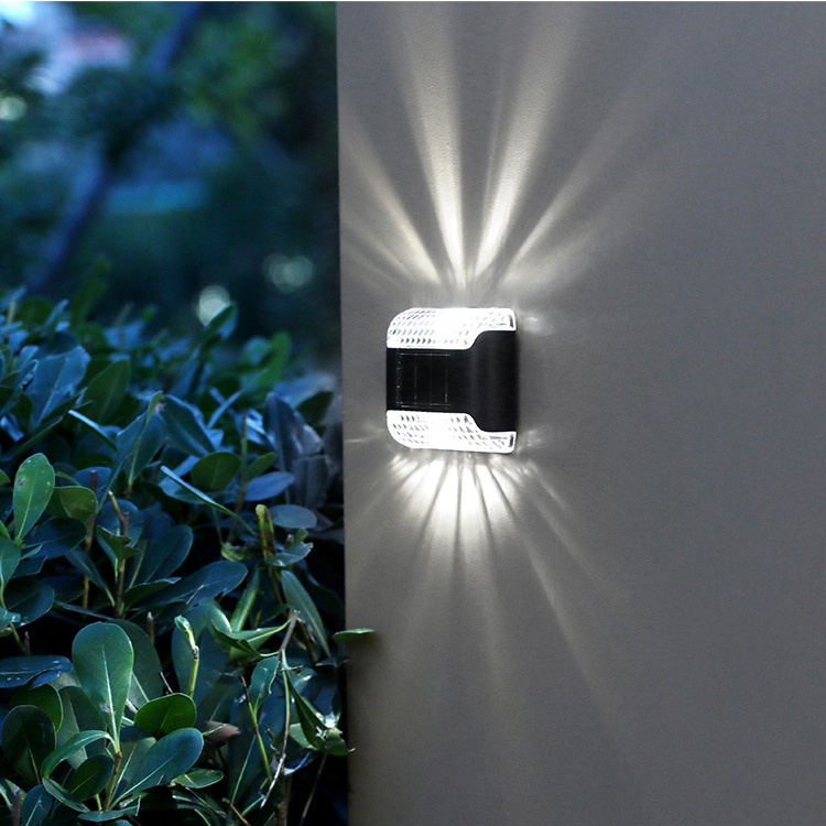 Đèn LED Năng Lượng Mặt Trời Trang Trí Ngoài Trời Mới