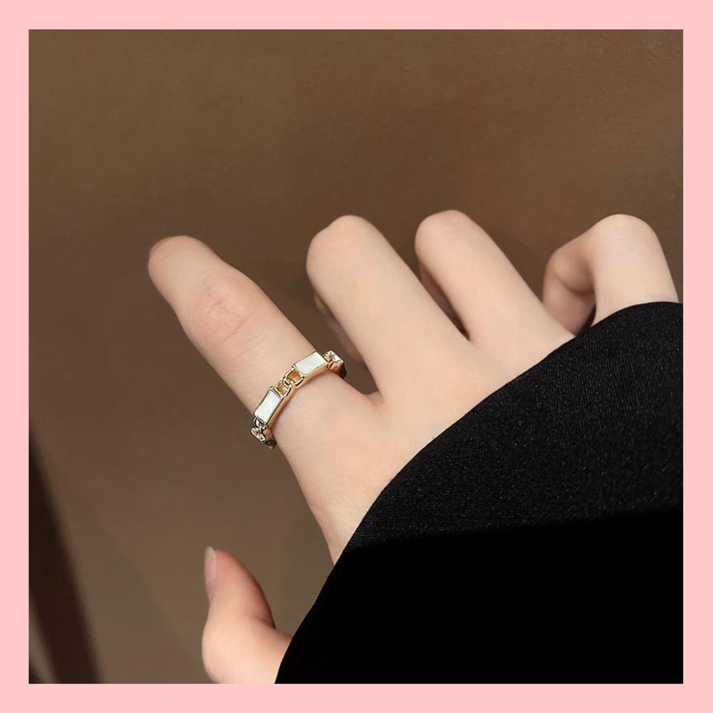 [Mới] Nhẫn Nữ Hợp Kim Hở Thiết Kế Vuông Vàng Trắng Phong Cách Retro Ins Hàn Quốc Mã Số BT020.