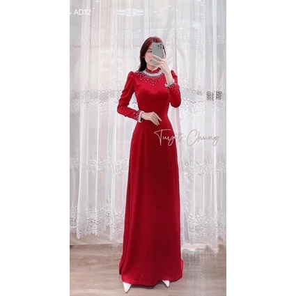 Áo dài đỏ kết ngọc cổ và tay