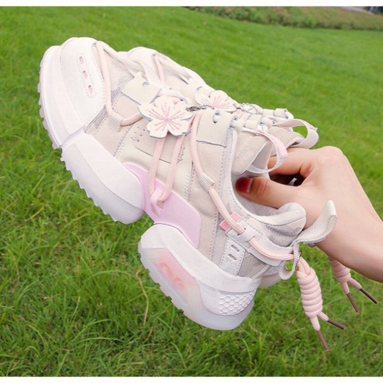 Giày thể thao nữ đế cao tag hoa đào, giày thể thao sneakes nữ siêu xinh hot trend 2021 mã M004 | BigBuy360 - bigbuy360.vn