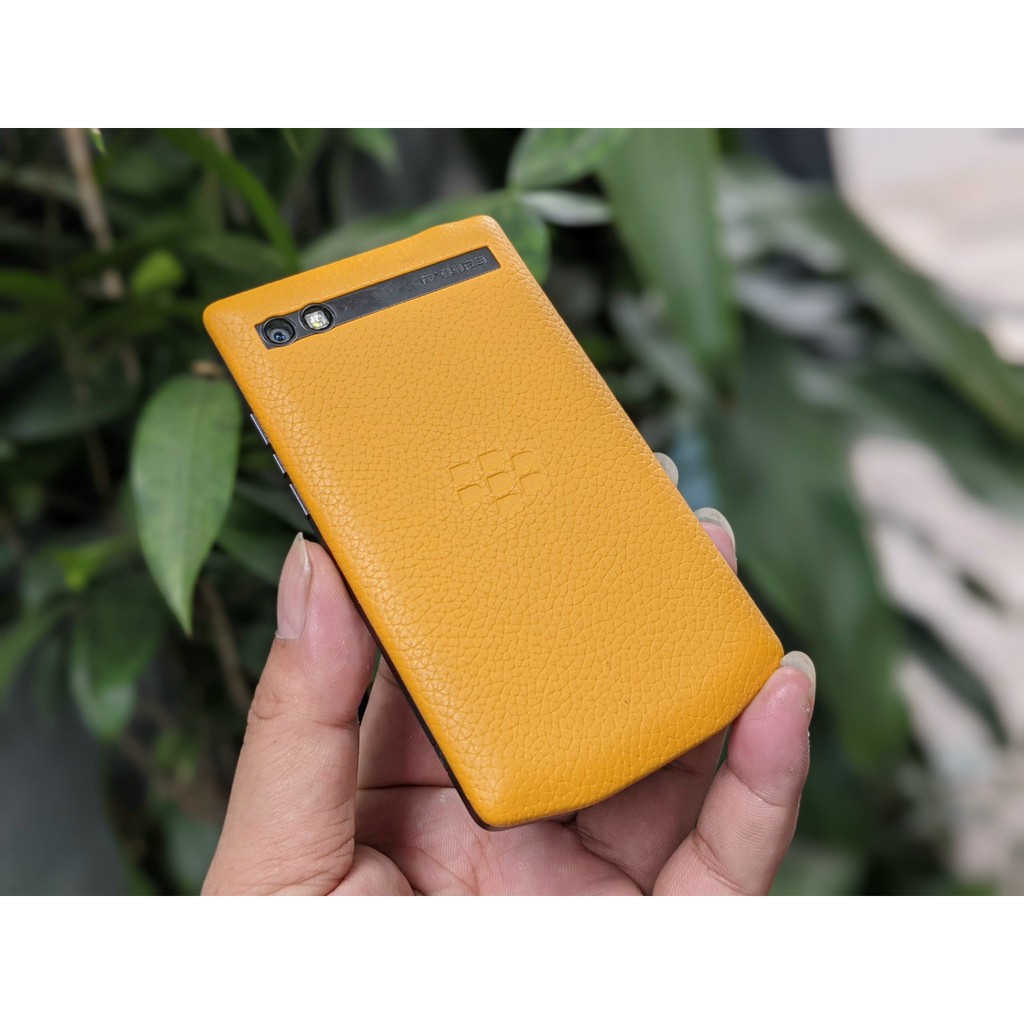 Điện thoai 9983 main Q10 Blackberry