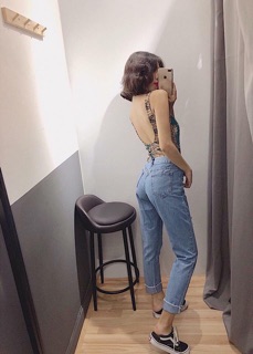 Quần jean baggy rách gối