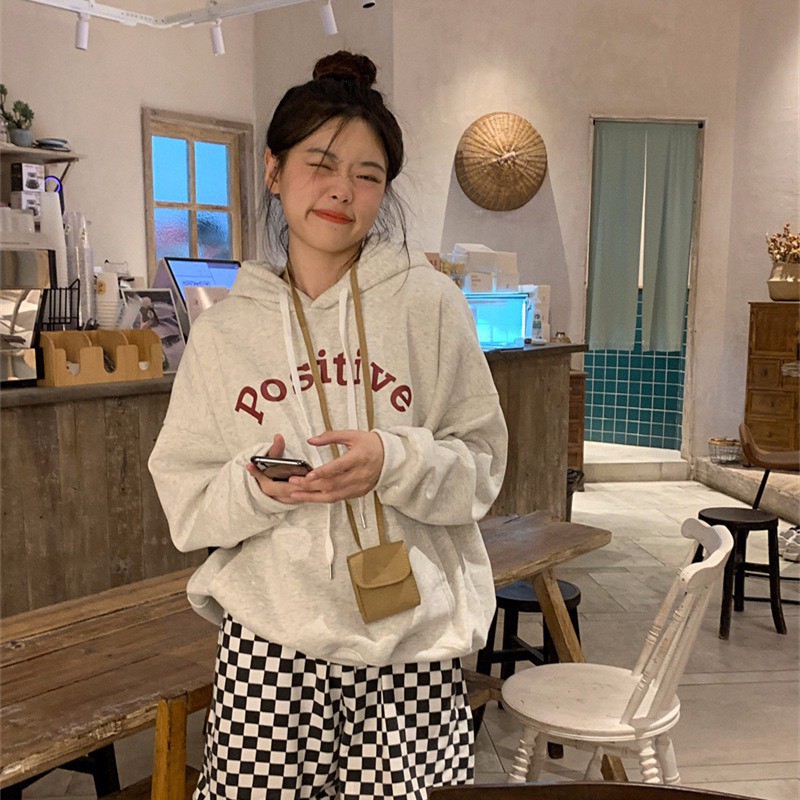 Áo hoodie nữ có mũ POSITIVE form rộng 2 màu xinh xắn/ Áo nỉ mặc thu đông tay bồng có túi trước trẻ trung_xuongmaythuhien | BigBuy360 - bigbuy360.vn