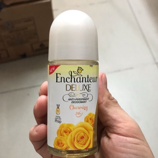(Chọn mùi) Enchanteur - Lăn khử mùi nước hoa 50ml Charming