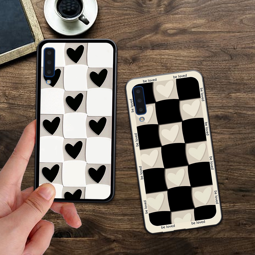 Ốp Samsung A7 2018 / A9 2018 in hình trái tim caro đen trắng , hồng cute xinh xắn dễ thương