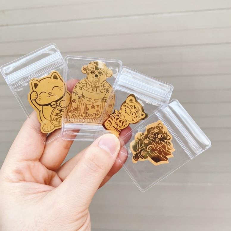 HOT 2023 Miếng Dán Thần Tài và Mèo thần tài vàng Hút Tài Lộc Dùng Dán Điện Thoại Để Trong Ví Lì Xì Tết