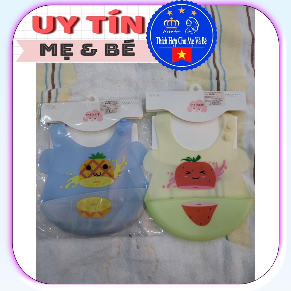 yếm ăn silicon chống nước con mèo 9621&amp;8066 thương hiệu Aiueo Nhật Bản.