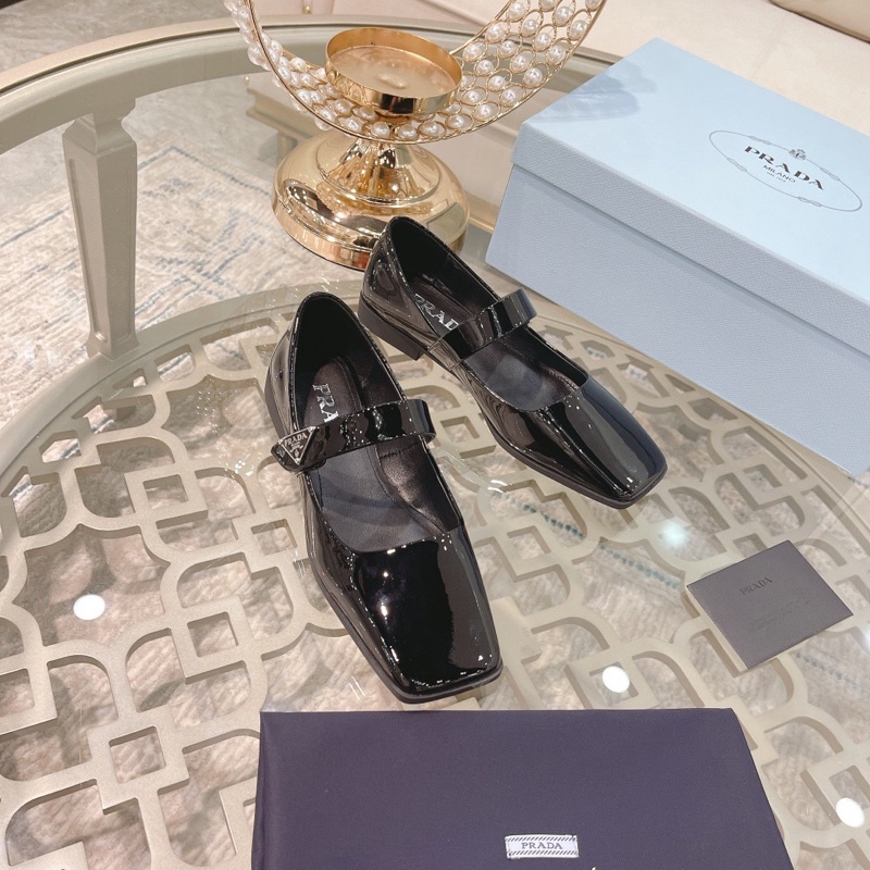 Giày búp bê mũi vuông có quai thương hiệu Prada da thật cao cấp