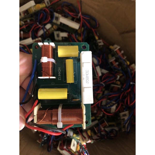 Phân Tần 1 bass 1 tép giá 350k/1 đôi