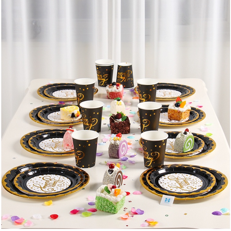 Bộ dụng cụ bàn ăn dùng một lần cho tiệc sinh nhật