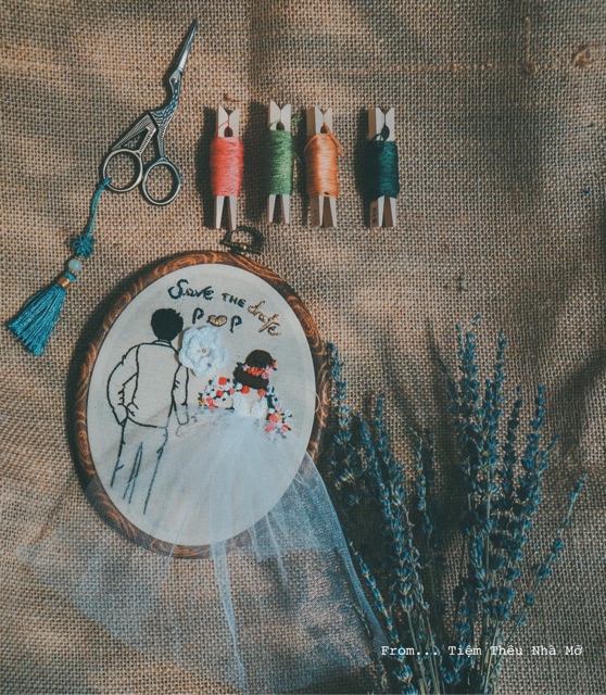 Kéo cắt chỉ thêu vintage xinh xắn và tua rua cột kéo