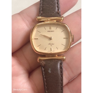 Đồng hồ cơ cót nữ bọc vàng hiệu seiko socie