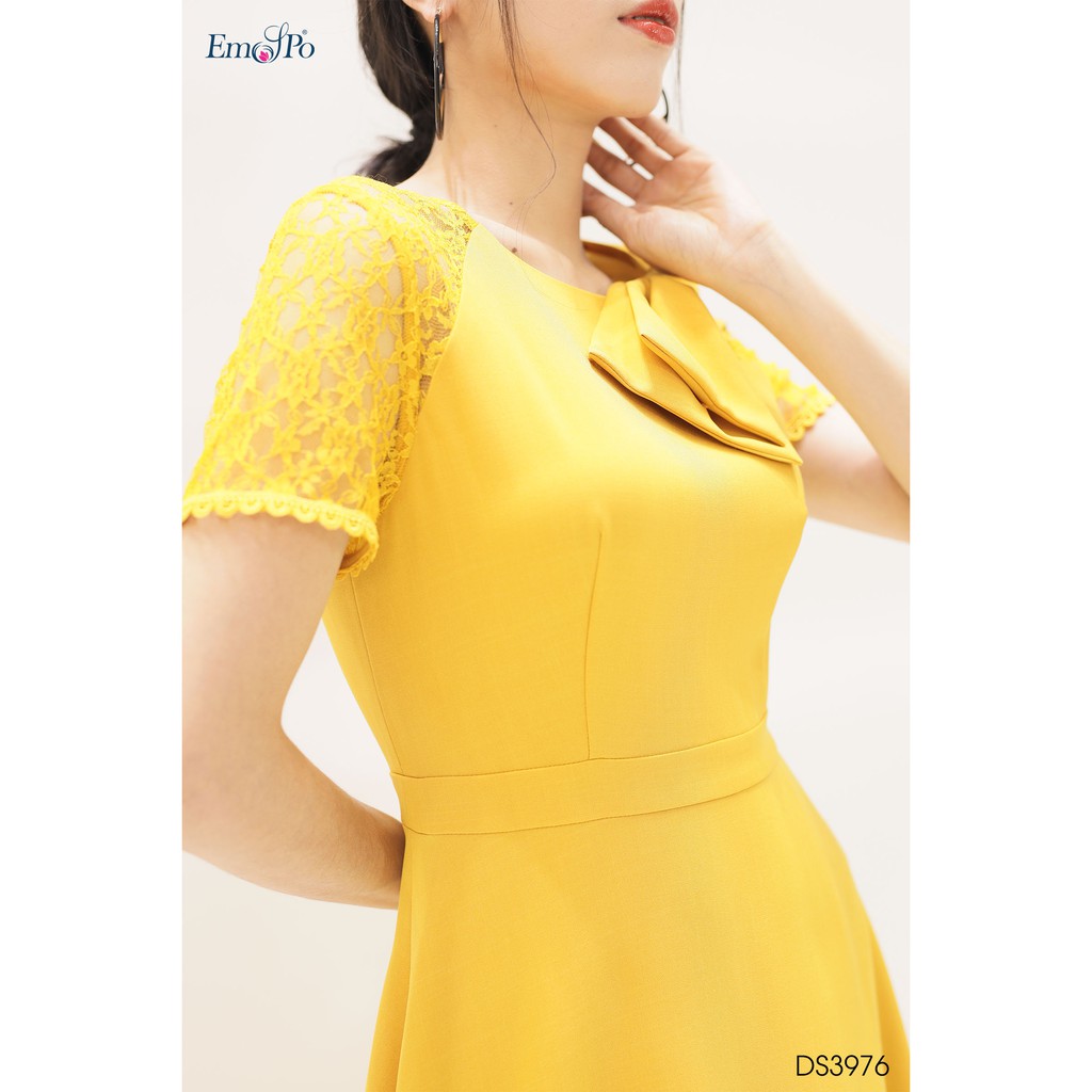 Đầm xòe đính nơ bản to ở cổ, tay phối ren Emspo DS3976