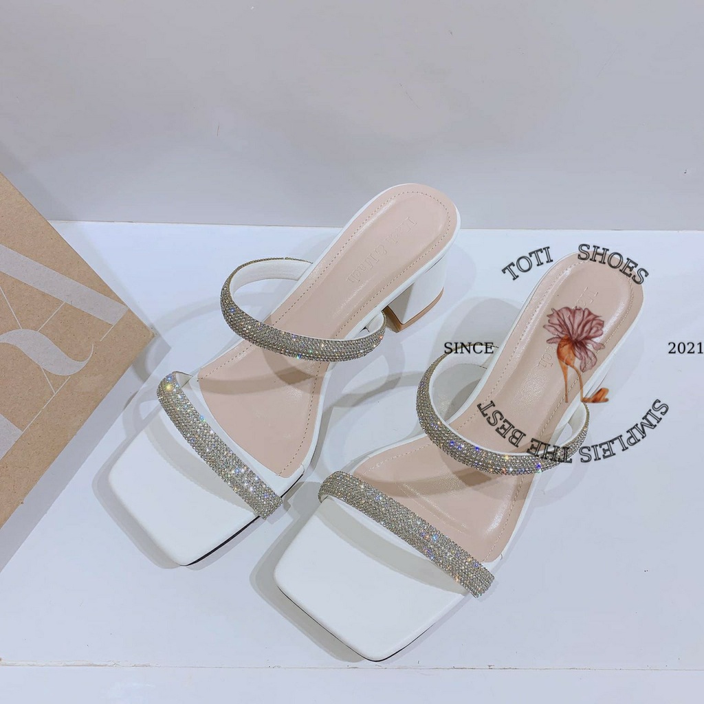 GUỐC NỮ CAO CẤP TOTIIE STORE GÓT VUÔNG - DÉP CAO GÓT 2 QUAI NGANG THỜI TRANG ĐÍNH ĐÁ D2111040