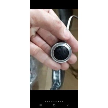 1 cái loa siêu chép dải cao khoảng 3.8cm tặng kèm tụ cực hay