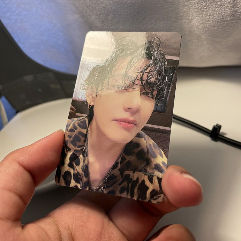 Card Bo Góc Taehyung Memories 2022 Bluray