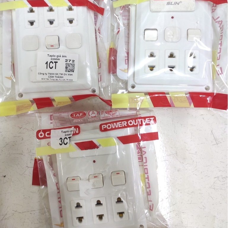 Táp lô điện hiệu Slin giả âm 1 2 3 công tắc 3 ổ cắm
