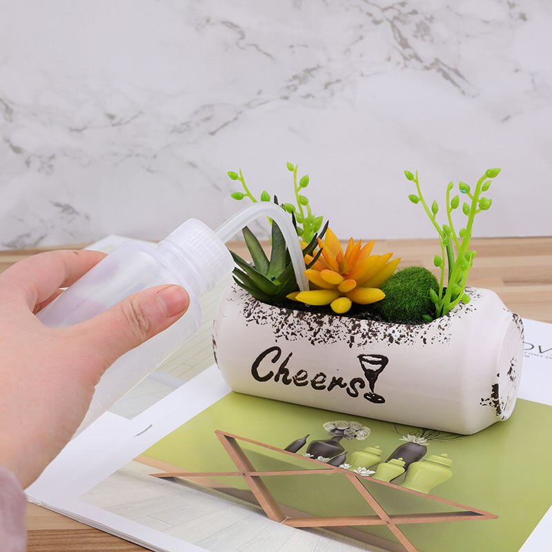 Bình Tưới Cây Có Vòi Dài Dung Tích 250 / 500ml