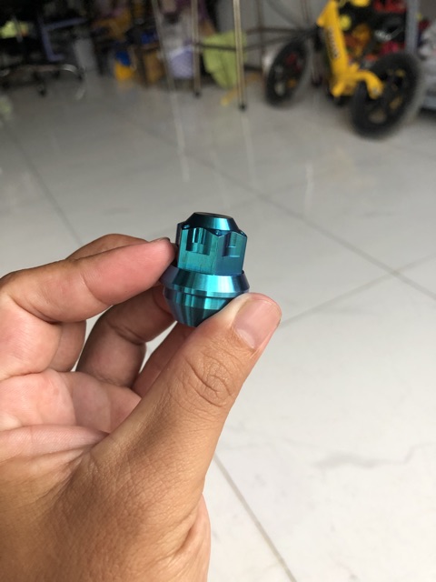 Ốc Bánh Xe Hợp Kim Titan Gr5  Ford Ranger