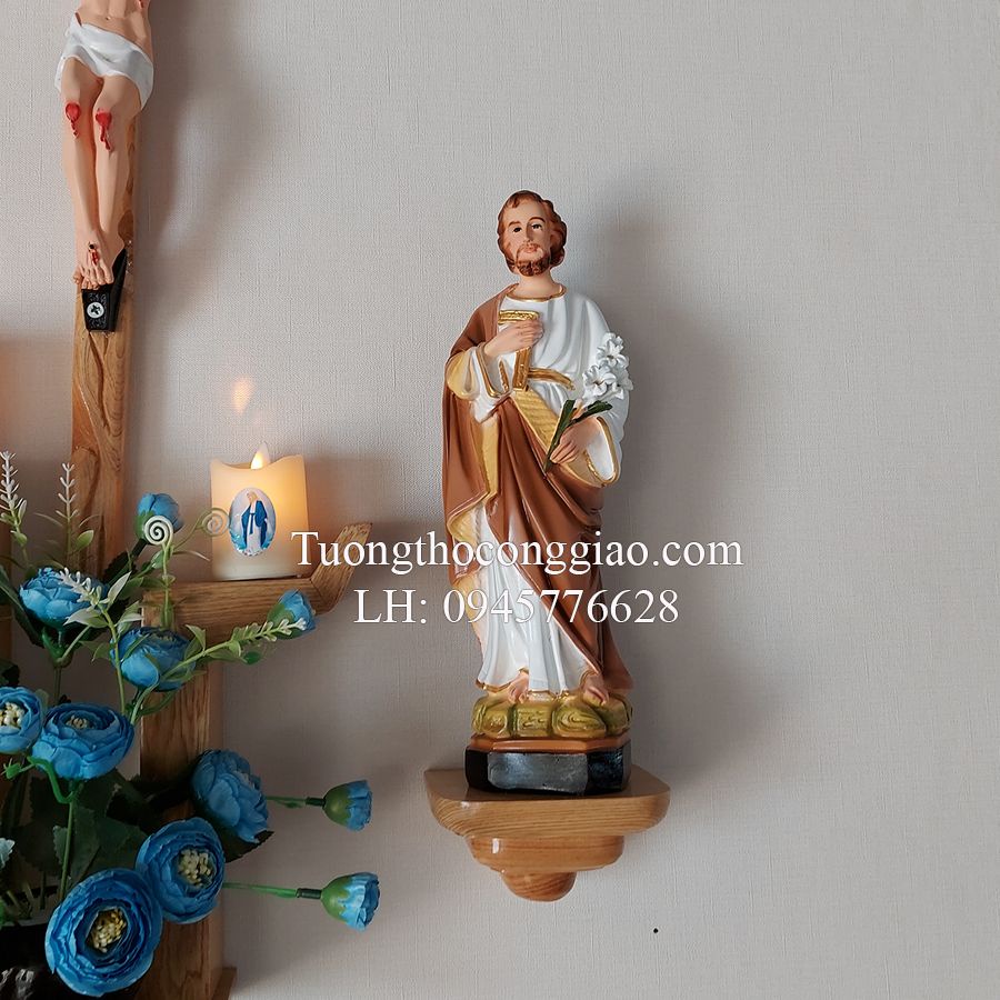 Bàn thờ chúa nhỏ bàn tay cách điệu 70x60cm