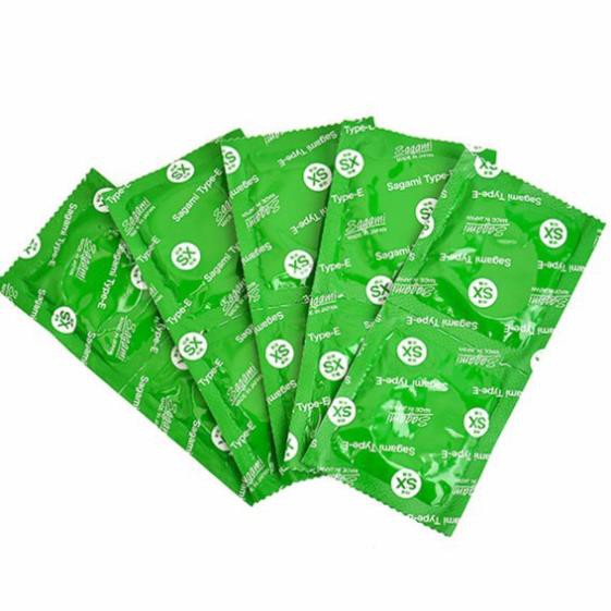 Hộp 10c bao cao su Gân gai Sagami Extreme White BCSS001
